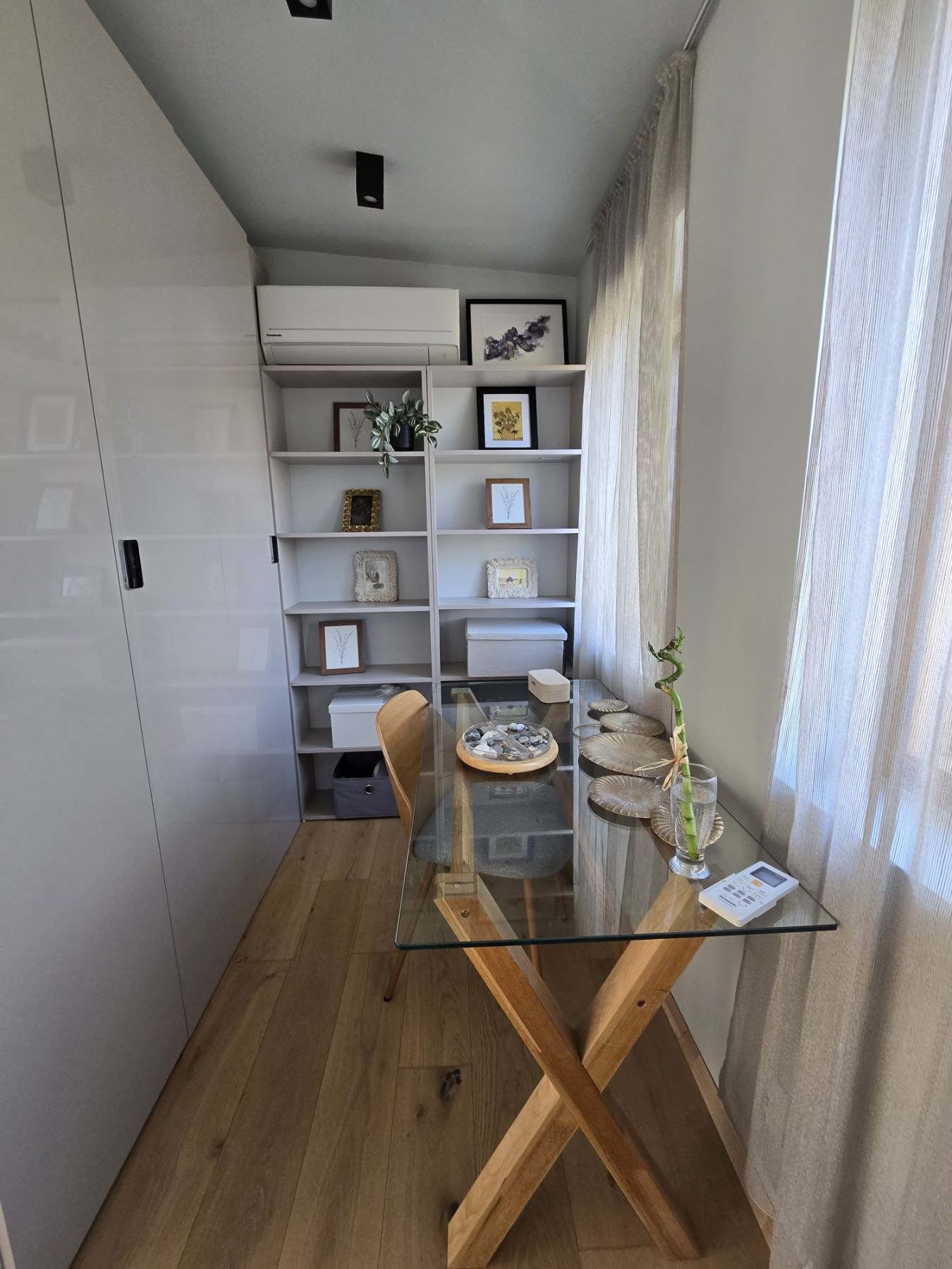 Quiet workspace nook at Villa Luna
